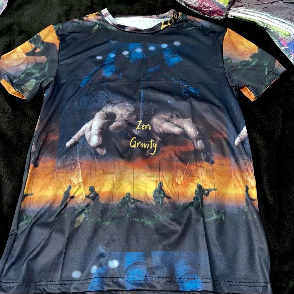 Zero Gravity Unisex Nylon Tee Size Medium DaraysKreations.com